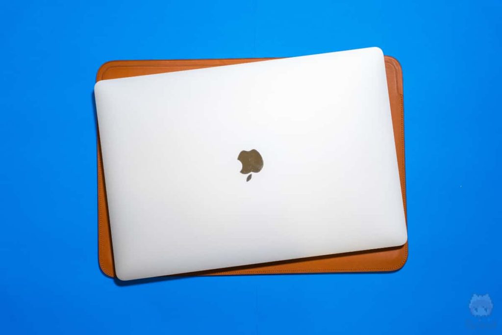 【レビュー】Apple『16インチMacBook Pro用レザースリーブ』—神々しき純正の本革ケース | 8vivid