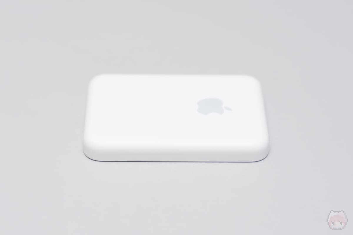 レビュー】Apple MagSafeバッテリーパック：純正らしいギミック感 | 8vivid